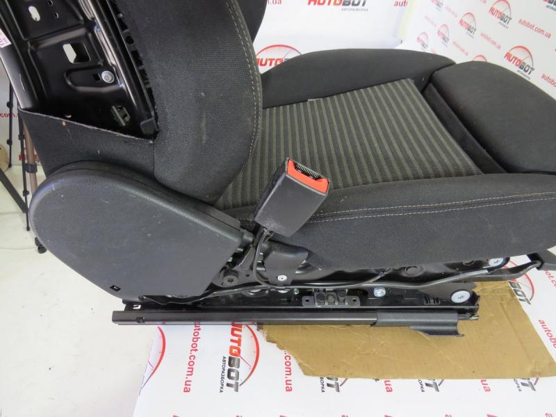 Заказать на MERCEDES-BENZ C-CLASS W205/S205/C205/A205 Защелка ремня безопасности переднего левого