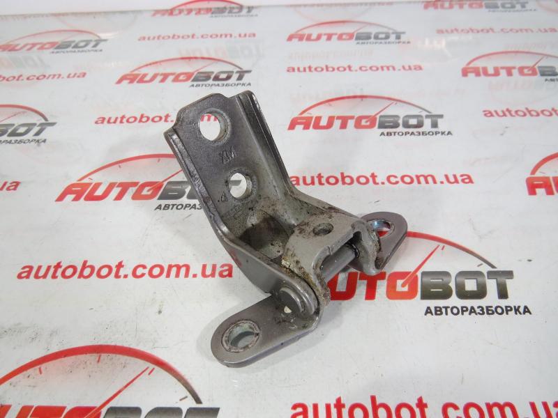 Заказать на KIA Sorento II (XM) Верхняя петля двери задней левой