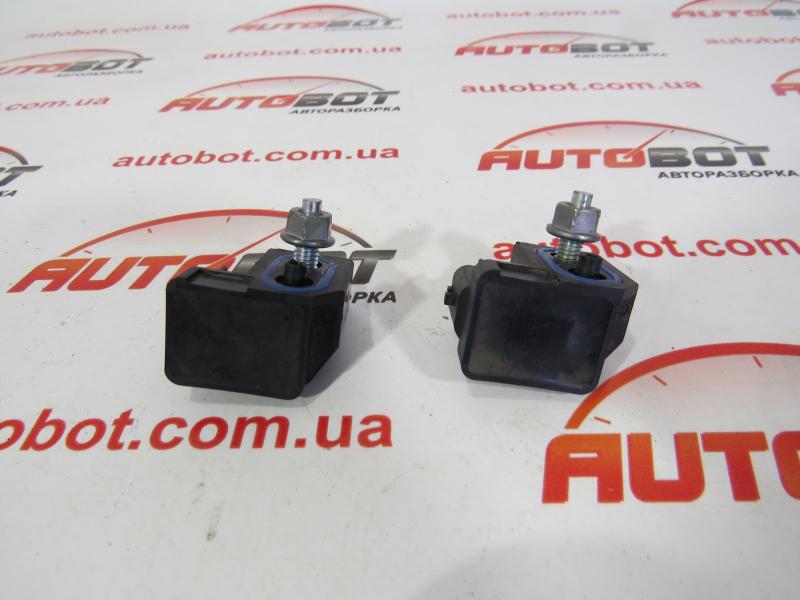 Заказать на RENAULT Laguna III (BT, DT, KT) Датчик удара передний левый