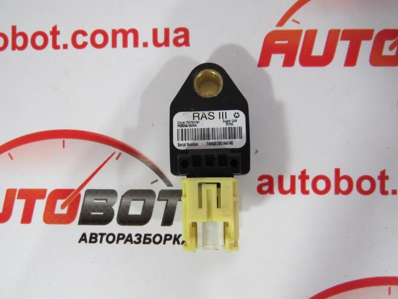 JEEP Patriot (MK74) Датчик удару передній лівий (68056162AA) Замовити для JEEP Patriot (MK74) Датчик удару передній лівий