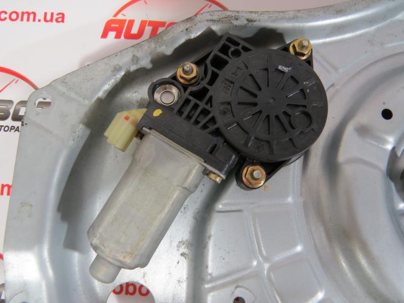 Заказать на В наличии! Оптика и электрооборудование Моторчик стеклоподъемника двери передней левой