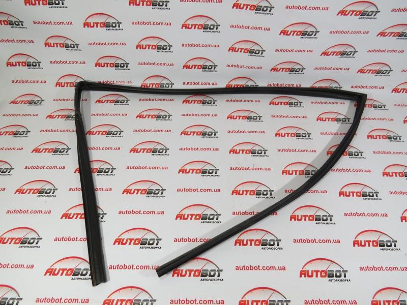 Заказать на В наличии! Детали кузова  Уплотнитель стекла двери передней левой