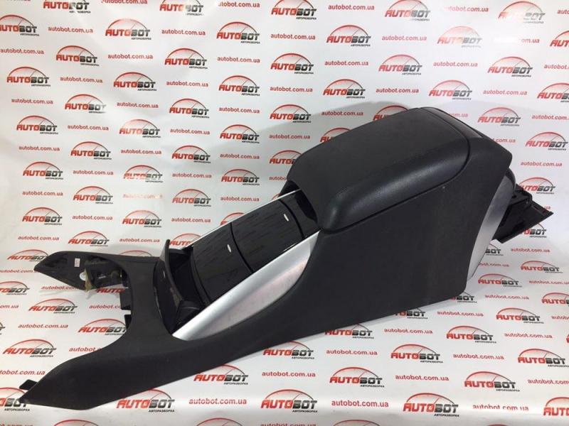 Замовити для MERCEDES-BENZ R-CLASS W251 Підлокітник (Центральна консоль)