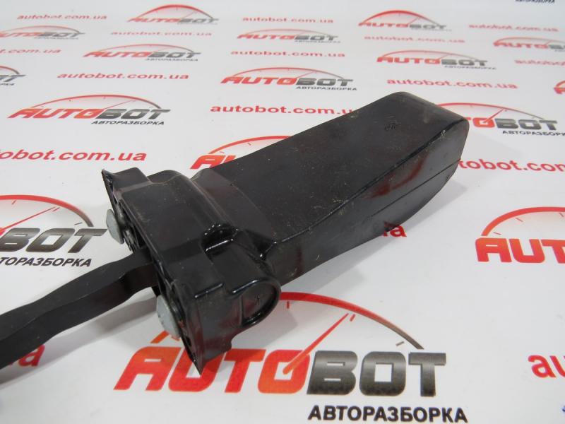 Замовити для SKODA Superb III (B8, 3V) Кожух обмежувача дверки задньої