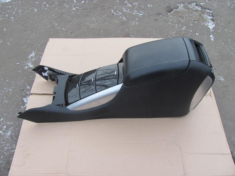 Замовити для MERCEDES-BENZ R-CLASS W251 Подлокотник в зборі