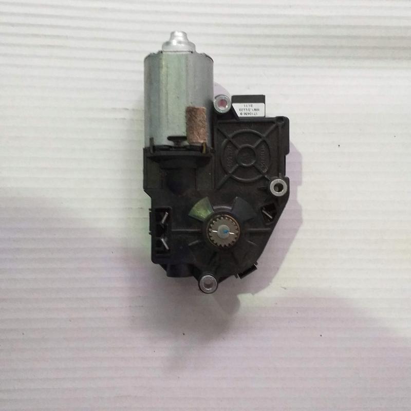 Заказать на BMW 7 Series G11/G12 Моторчик панорамной крышки