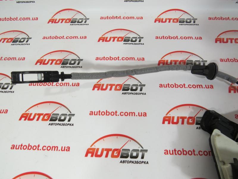 Заказать на VOLKSWAGEN Passat B8 (3G2, 3G5) Тяга замка двери передней правой