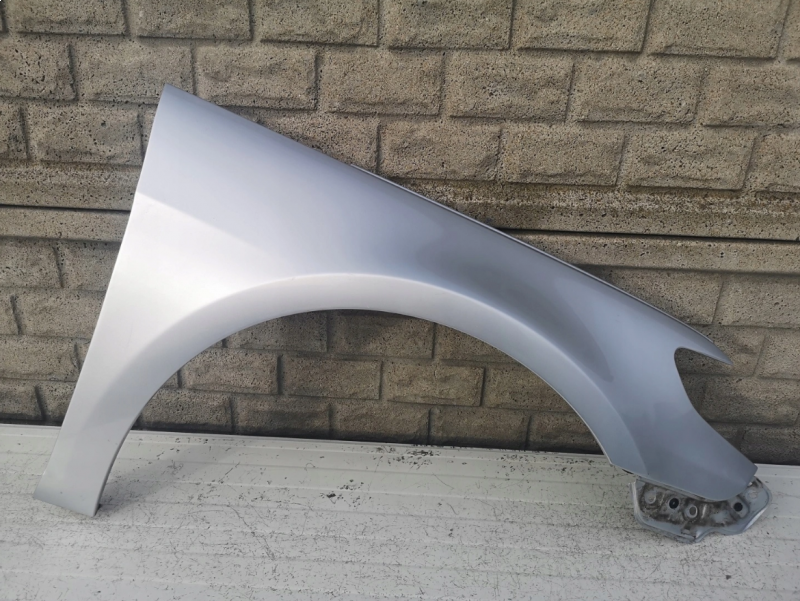 Заказать на VOLKSWAGEN Passat CC (358) Крыло правое переднее