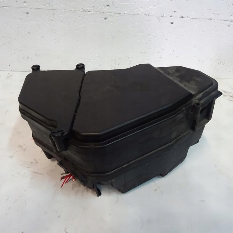 Заказать на AUDI Q7 I (4L) Блок предохранителей