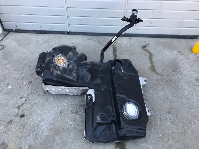 Заказать на AUDI A6 C7 (4G2, 4G5) Бак