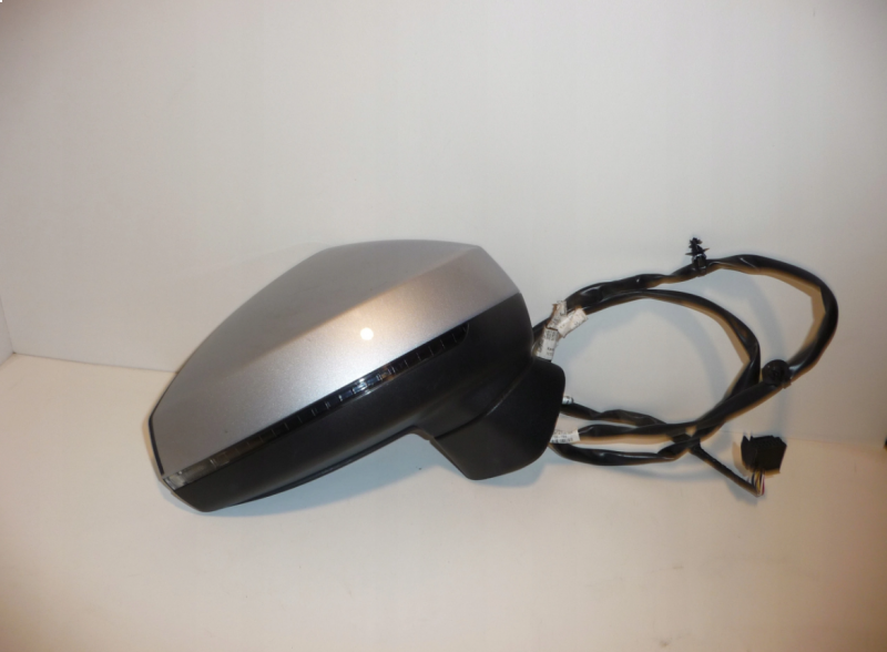 Заказать на AUDI A3 III (8V) Зеркало заднего вида правое 6pin