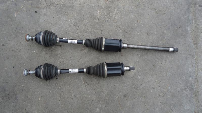 Замовити для BMW 3 Series F30, F31, F36 Полуось передня