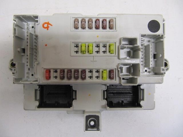 Замовити для FIAT 500L (330) Блок запобіжників