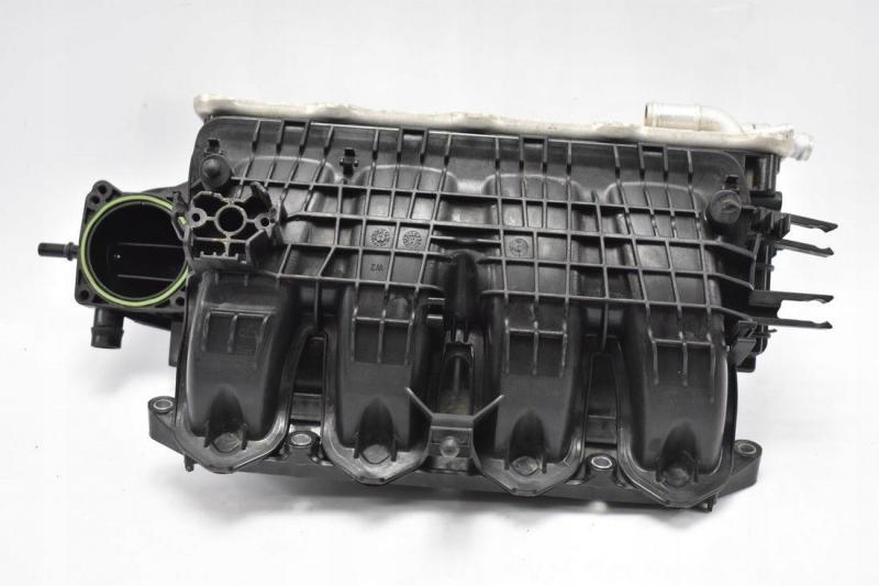 AUDI Q2 Впускний колектор (04E145749F) Замовити для AUDI Q2 Впускний колектор