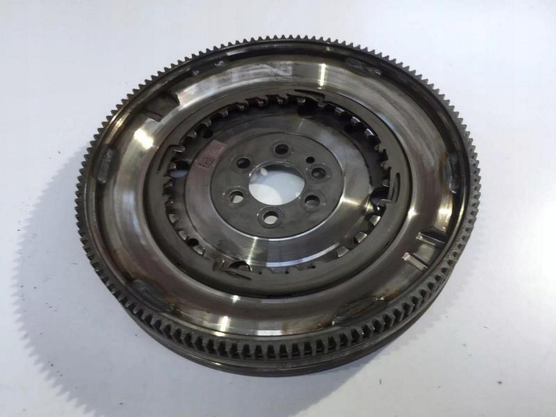 AUDI Q2 Маховик (03L105266ED) Замовити для AUDI Q2 Маховик