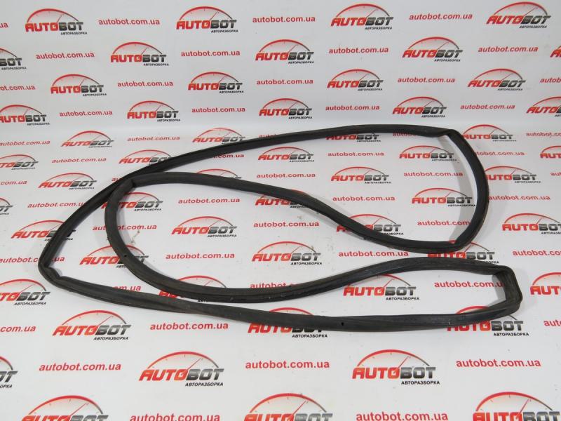 VOLVO V70 III (BW) Внутрішній ущільнювач дверки задньої правої (8663935) Замовити для VOLVO V70 III (BW) Внутрішній ущільнювач дверки задньої правої