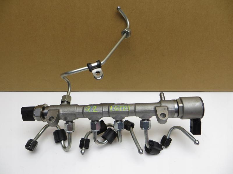 AUDI Q2 Паливна рейка (04L130764B) Замовити для AUDI Q2 Паливна рейка