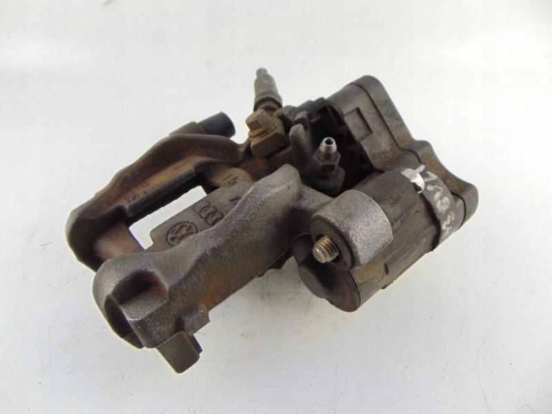 AUDI Q2 Супорт гальмівний задній (5Q0615405) Замовити для AUDI Q2 Супорт гальмівний задній