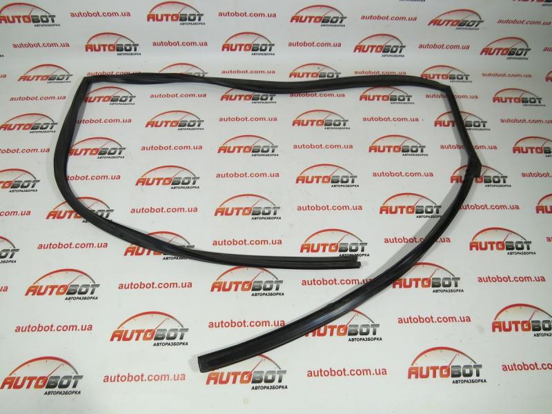 Замовити для SUBARU Tribeca Ущільнювач скла дверки задньої правої