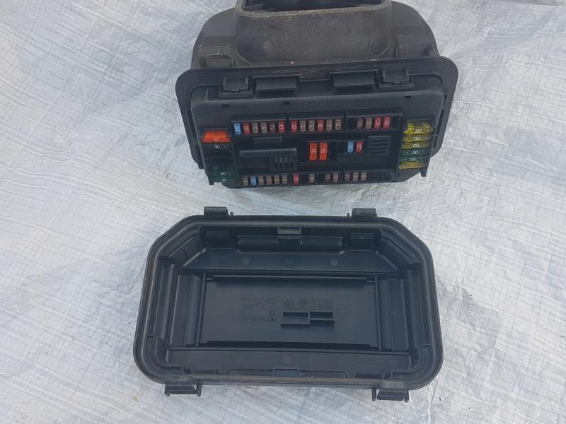 BMW 4 Series F32 Блок запобіжників (9224872) Замовити для BMW 4 Series F32 Блок запобіжників