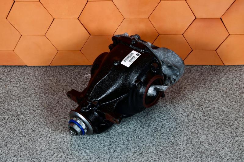 BMW 4 Series F32 Редуктор задній (7603759) Замовити для BMW 4 Series F32 Редуктор задній