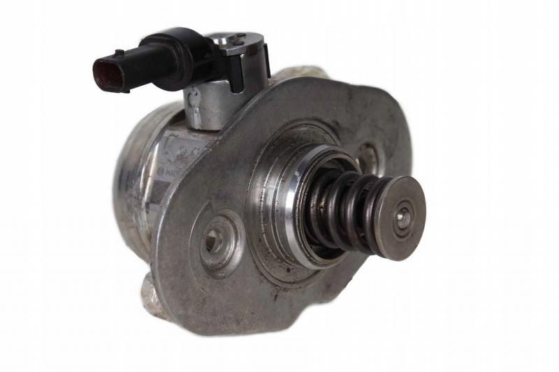 BMW 4 Series F32 Паливний насос (7642466) Замовити для BMW 4 Series F32 Паливний насос