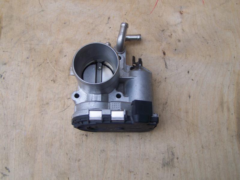 Заказать на HYUNDAI i10 II (LA, BA) Дроссельная заслонка