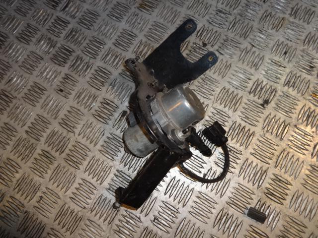 Заказать на BMW M6 E63/E64 Вакуумный насос