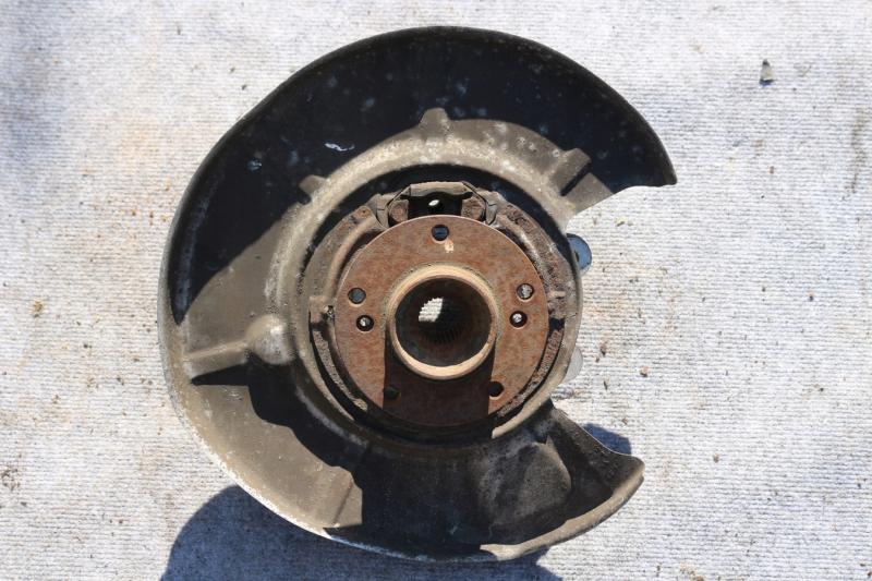 Заказать на BMW M6 E63/E64 Цапфа задняя левая