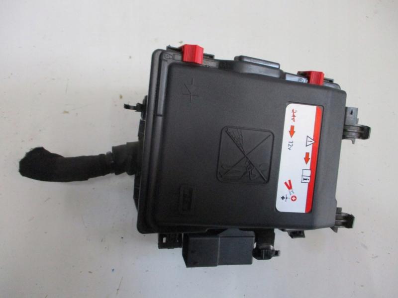 Заказать на CITROEN DS7 Crossback Блок предохранителей