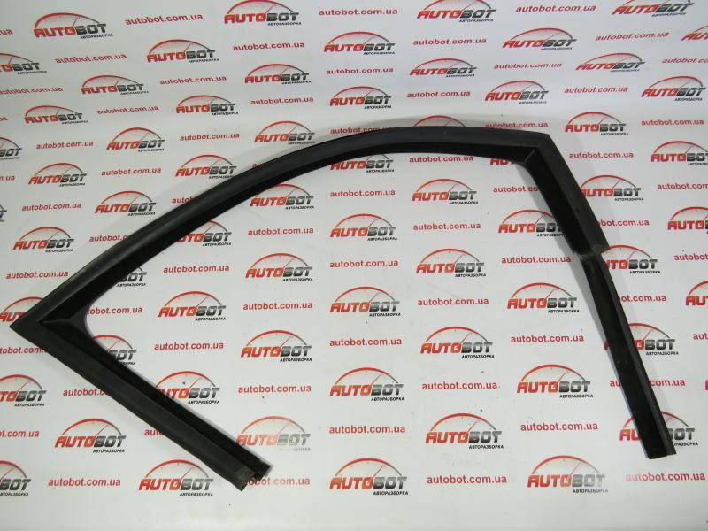 SEAT Ibiza Mk V Напрямна скла дверей. (6j4887432a) Замовити для SEAT Ibiza Mk V Напрямна скла дверей.