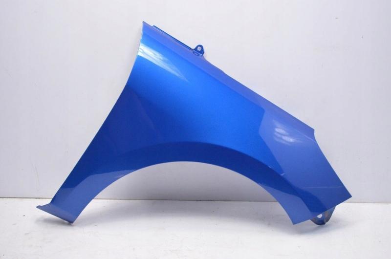 Замовити для FORD Fiesta Mk8 Крило переднє праве