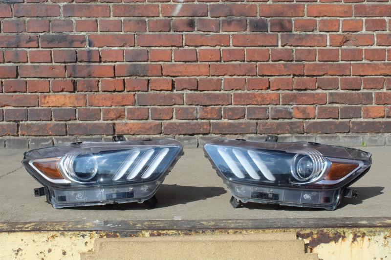 Замовити для FORD Mustang VI (S550) Фара передня ліва