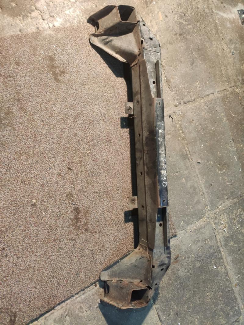 Заказать на HONDA CR-V I (RD) Усилитель бампера передний