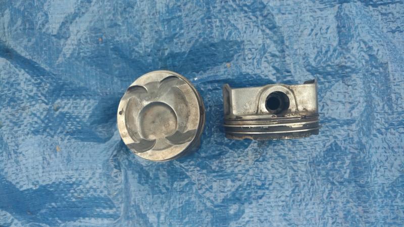 Замовити для HYUNDAI Veloster I Поршень