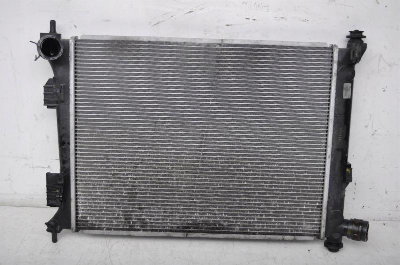 Замовити для HYUNDAI Veloster I Радіатор основний