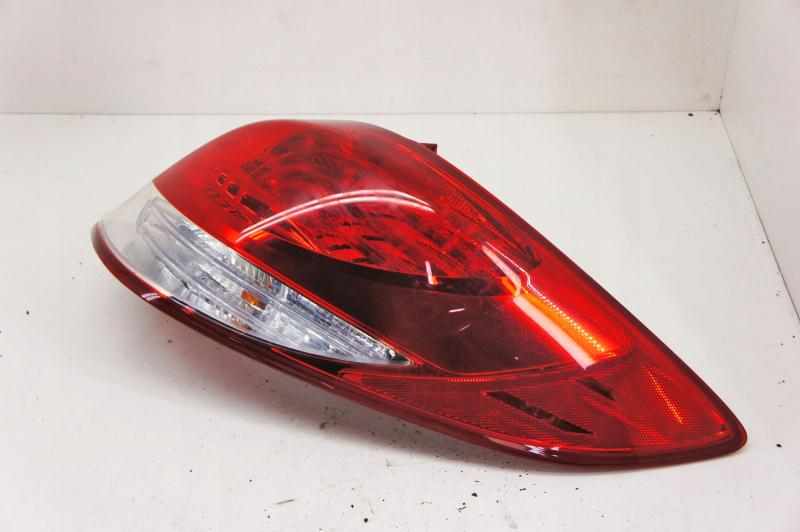 Замовити для HYUNDAI Veloster I Фонарь задній правий