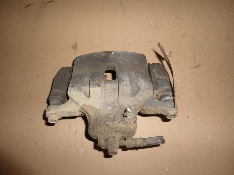 Замовити для HYUNDAI Veloster I Супорт гальмівний передній правий