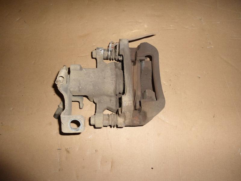 Замовити для HYUNDAI Veloster I Супорт гальмівний задній правий