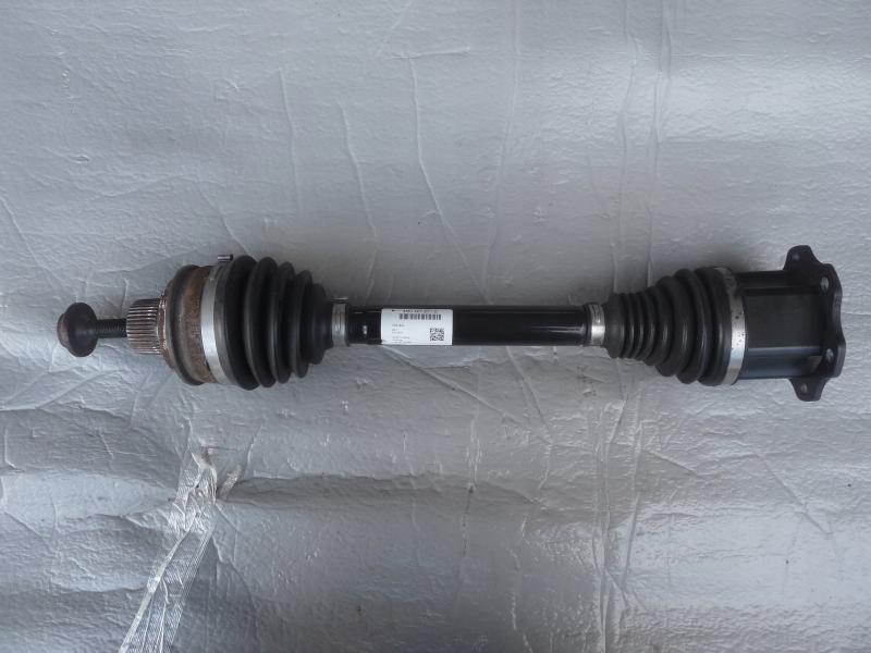 Заказать на AUDI Q8 I Полуось передняя левая