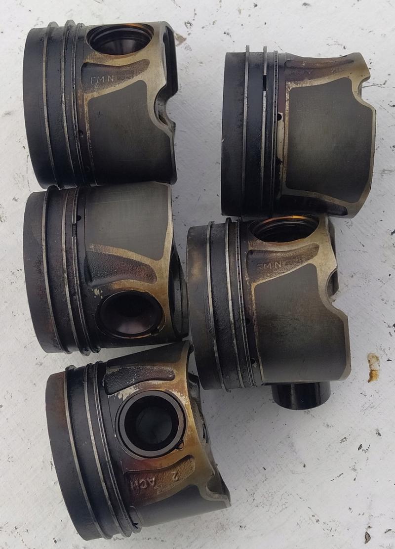 Заказать на AUDI Q8 I Поршень