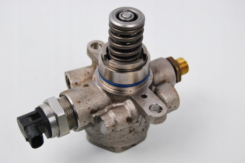 Заказать на AUDI Q8 I Топливный насос