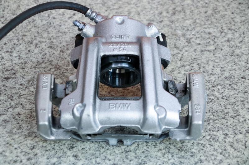 Заказать на BMW 2 Series F23 Суппорт тормозной передний левый