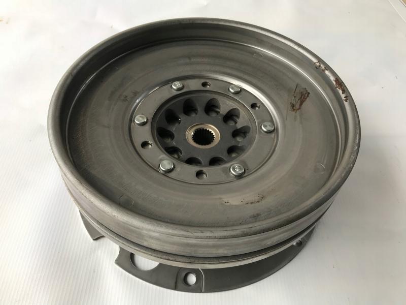 Заказать на AUDI A5 II (F5) Маховик