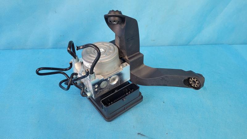 Заказать на BMW X2 F39 Блок ABS