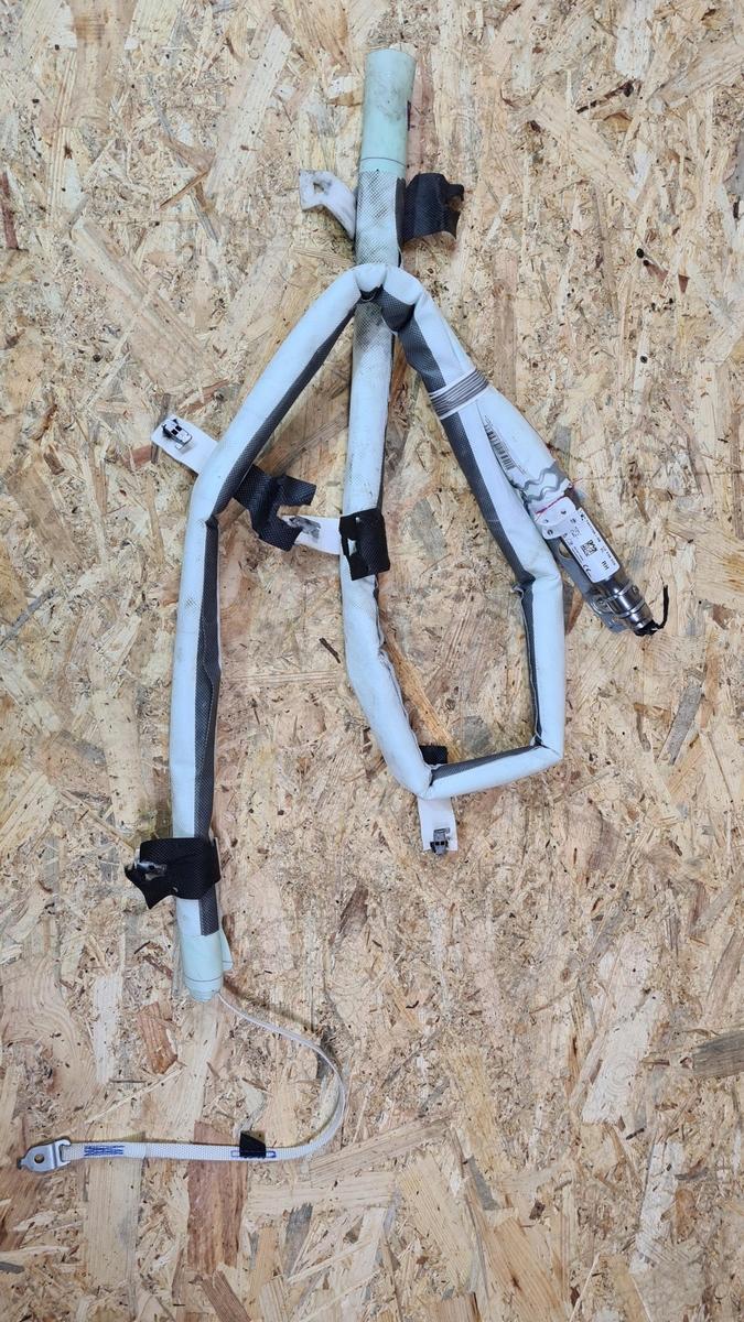 Заказать на BMW X2 F39 Шторка безопасности правая