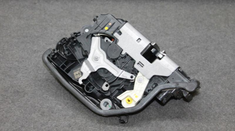 Заказать на BMW X5 IV G05 Замок передней левой двери
