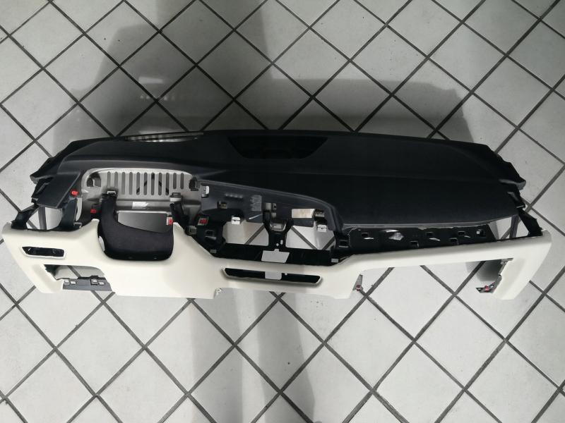 Замовити для BMW X6 III G06 Салонна панель