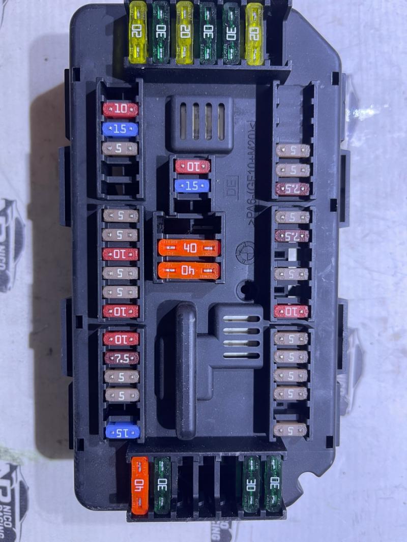 Замовити для BMW 3 Series F30, F31, F36 Блок запобіжників