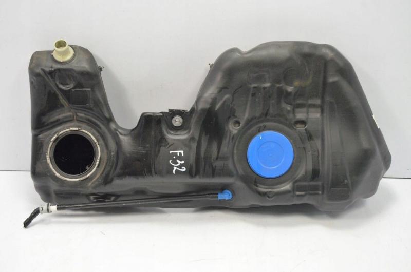 Замовити для BMW 3 Series F30, F31, F36 Паливний бак